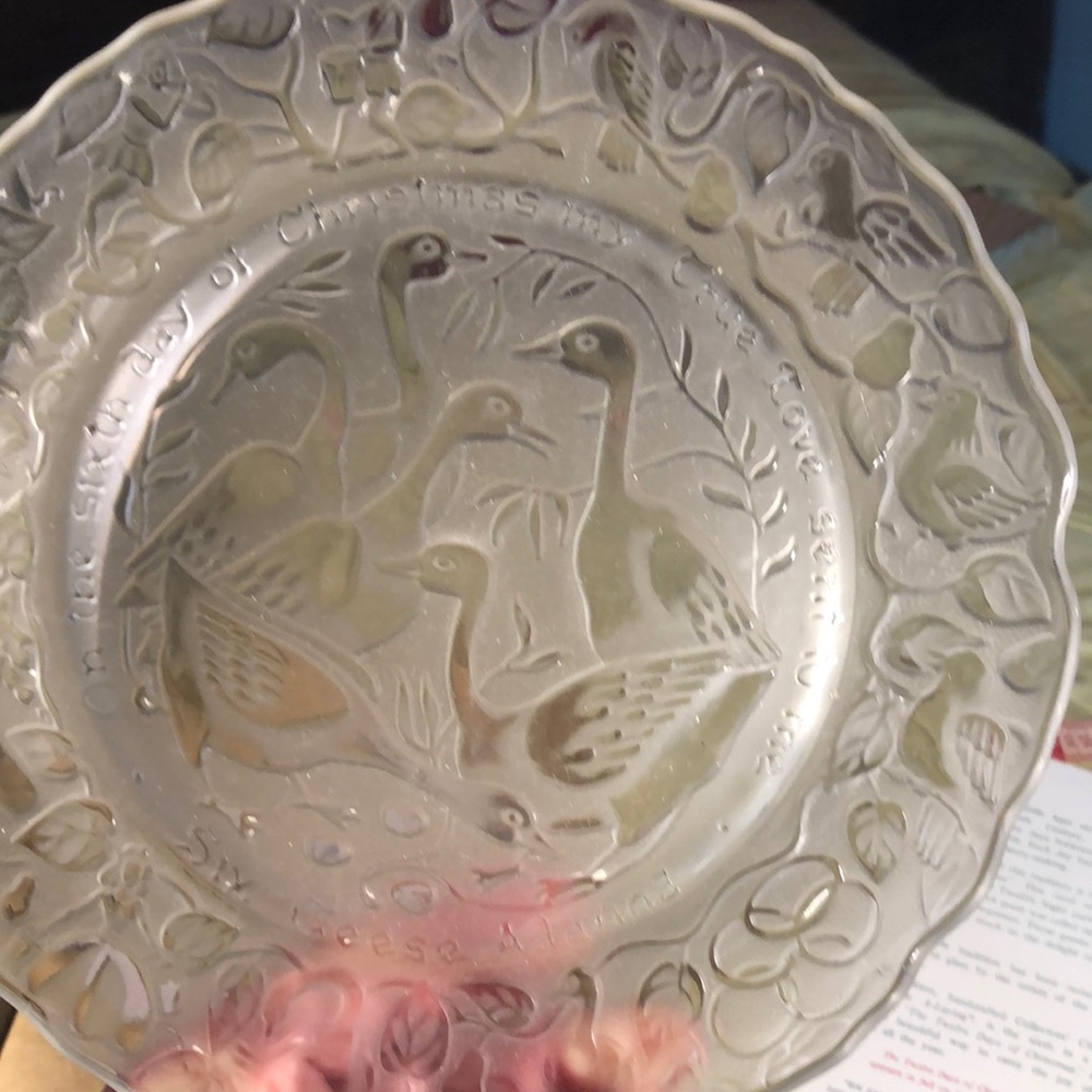 Imperial Glass 12 Days of Christmas Frost 8 3/4" Collector's Plate 6th Day 1975